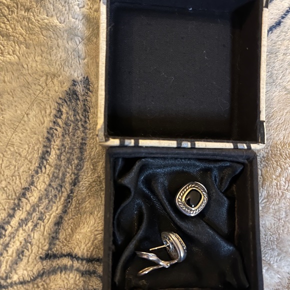 DAVID YURMAN BLACK ONYX ALBION EARRINGS - Picture 8 of 8